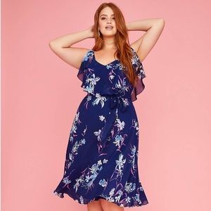 Plus Printed Split Flutter Sleeve Midi Dress